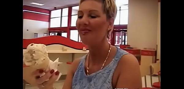  MILF hunter- Jackie (25min) Soccer Mom,DDtits,leaves kids at mall to go have sex(bangbus type)